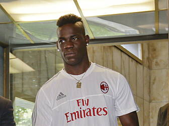 WATCH: Balotelli has re-opened...